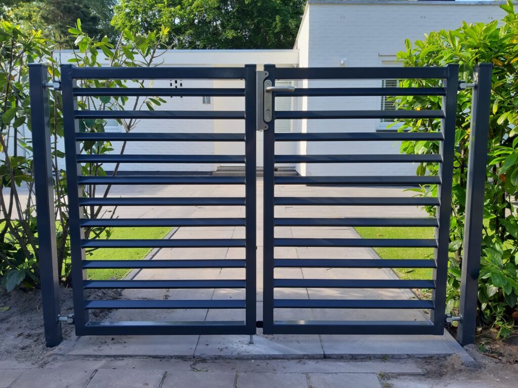 Schuine lamellen poorten Project zaandam